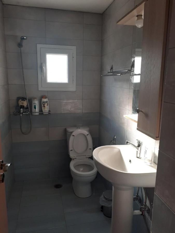 Gezos Apartment Himare Exterior photo