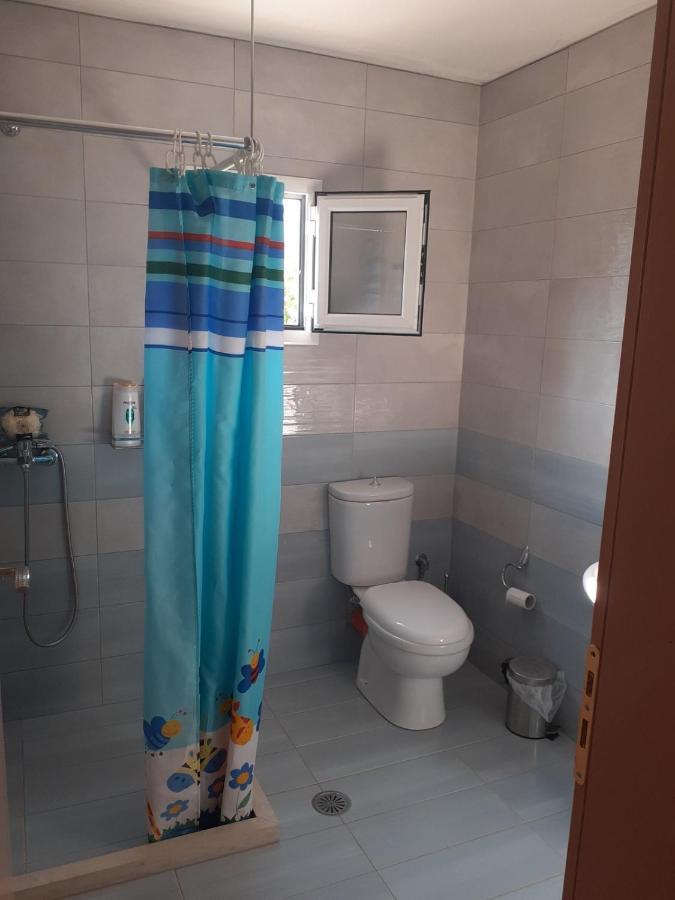 Gezos Apartment Himare Exterior photo