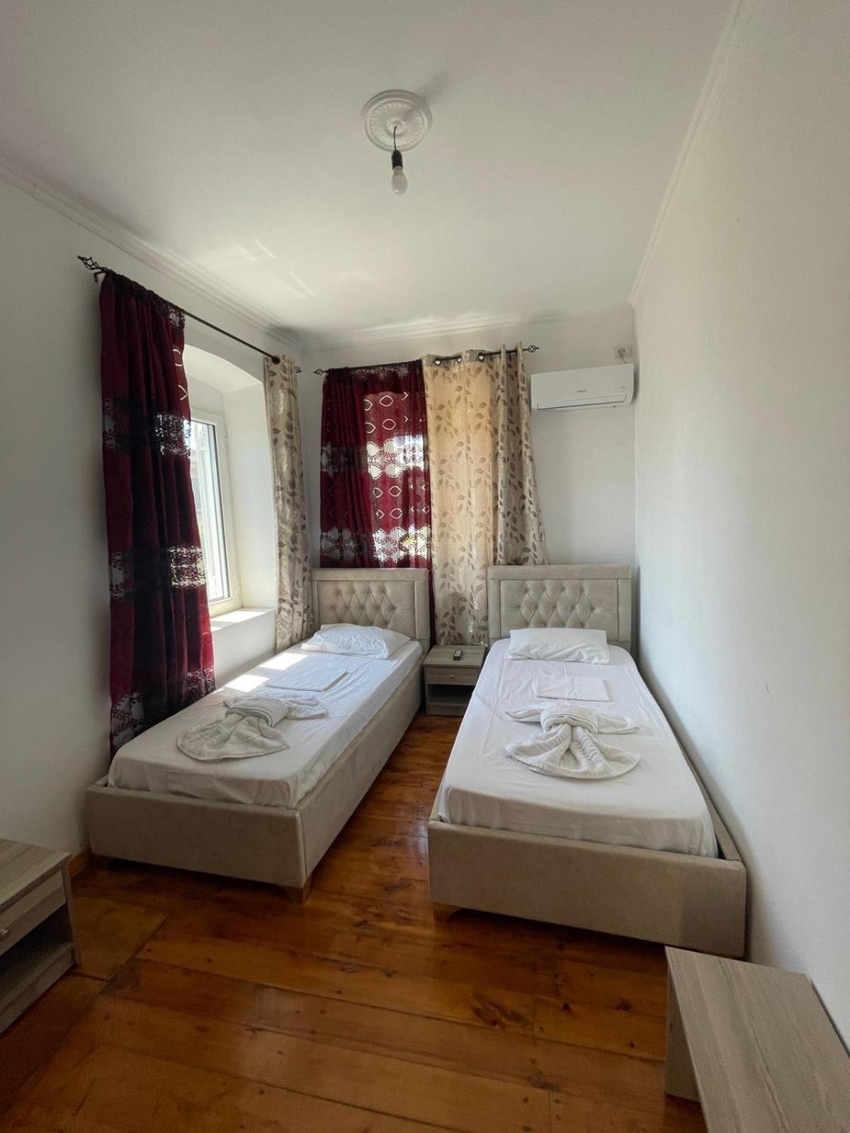 Gezos Apartment Himare Exterior photo